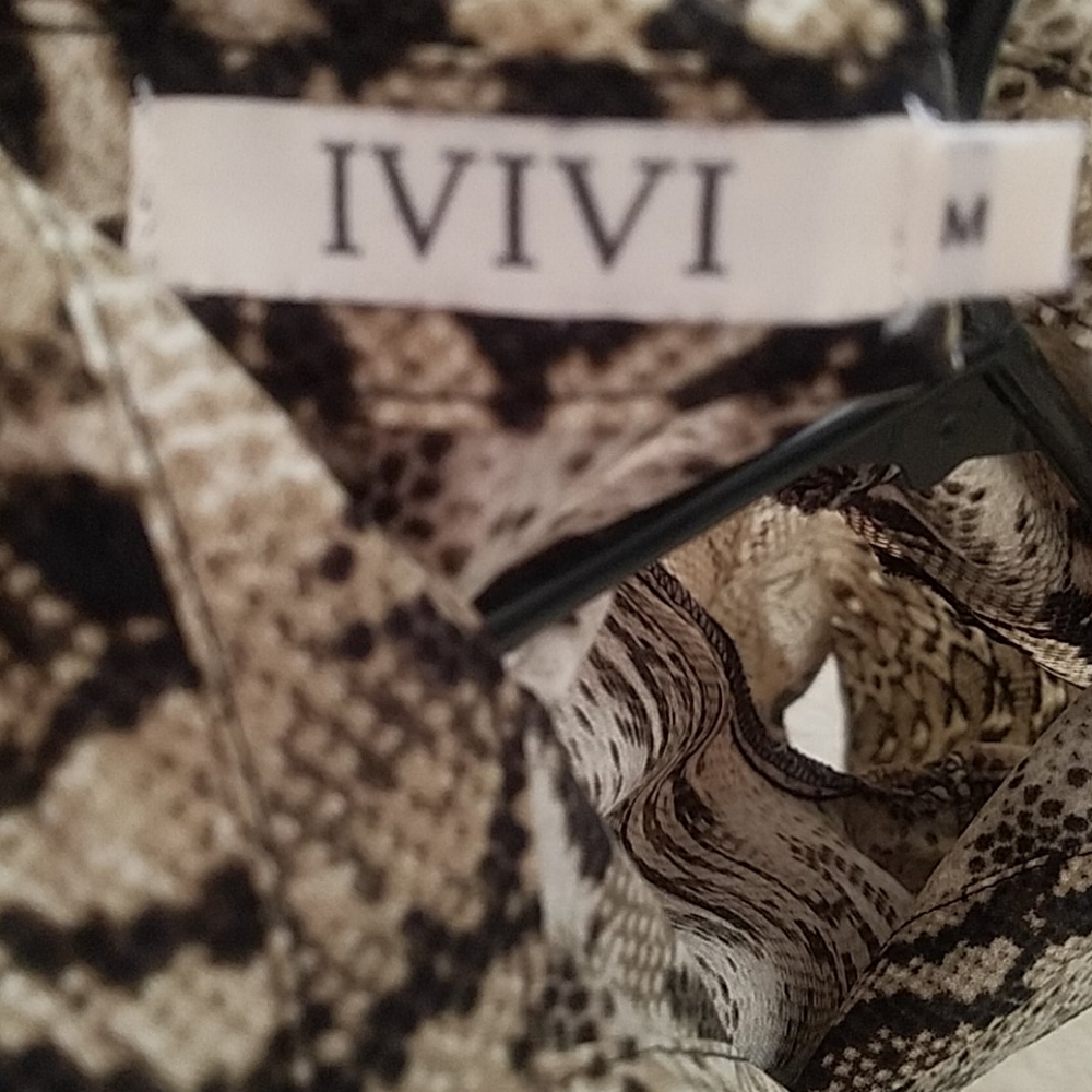 Snakeskin blouse - Picture 5 of 5